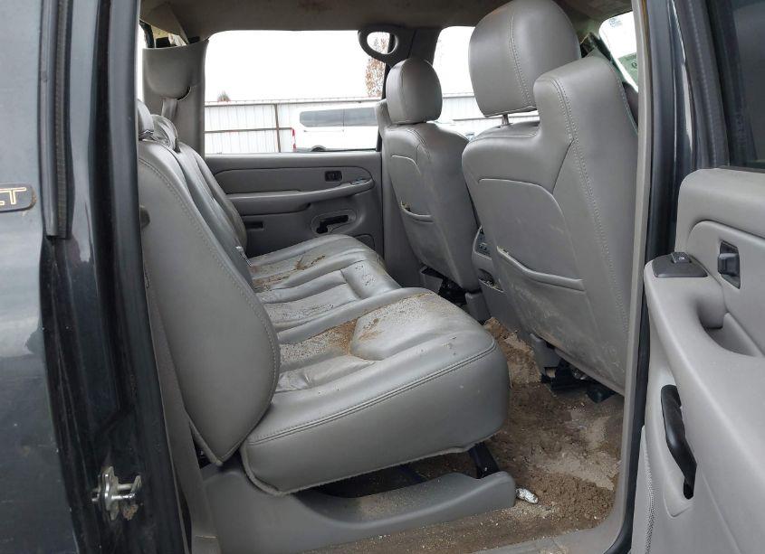 Photo 8 of 2005 Chevrolet Silverado 2500HD LT (VIN 1GCHK23285F869083)