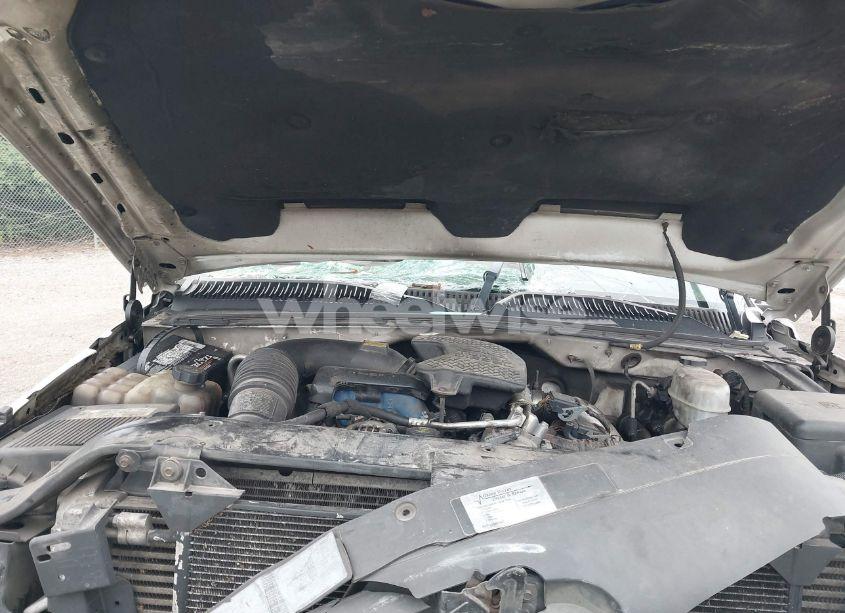 Photo 10 of 2005 Chevrolet Silverado 2500HD WORK TRUCK (VIN 1GCHK23285F869228)