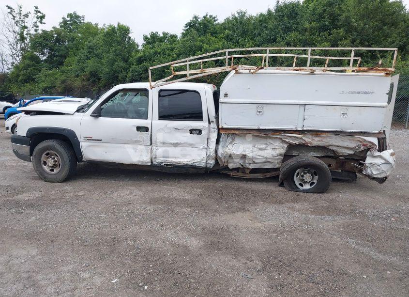 Photo 14 of 2005 Chevrolet Silverado 2500HD WORK TRUCK (VIN 1GCHK23285F869228)