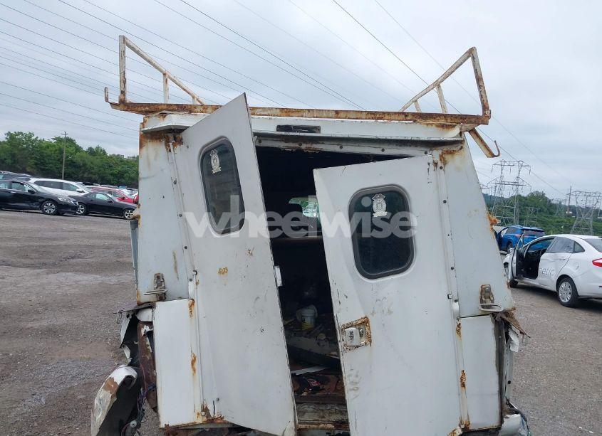 Photo 16 of 2005 Chevrolet Silverado 2500HD WORK TRUCK (VIN 1GCHK23285F869228)