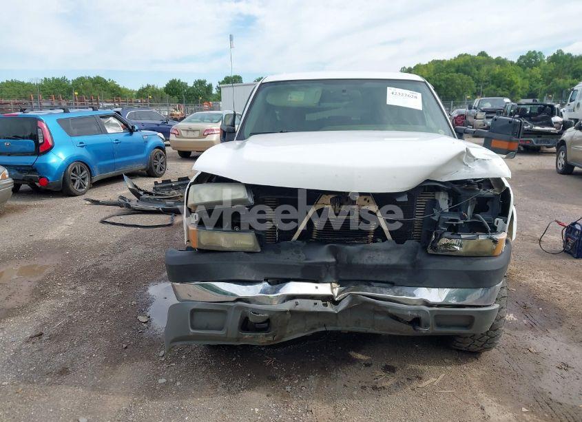 Photo 12 of 2005 Chevrolet Silverado 2500HD LS (VIN 1GCHK23285F930402)