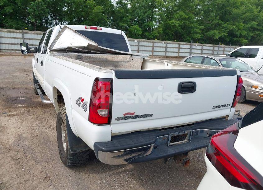 Photo 16 of 2005 Chevrolet Silverado 2500HD LS (VIN 1GCHK23285F930402)