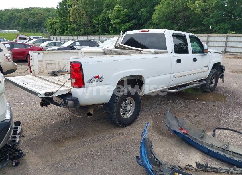 Photo 4 of 2005 Chevrolet Silverado 2500HD LS (VIN 1GCHK23285F930402)