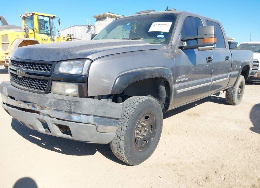 Photo 2 of 2006 Chevrolet Silverado 2500HD LT3 (VIN 1GCHK23286F120947)