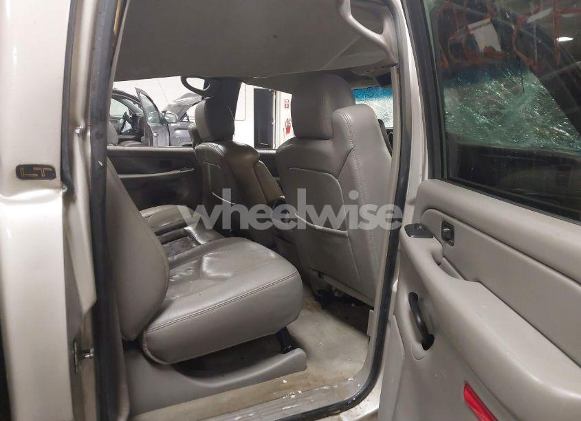 Photo 8 of 2004 Chevrolet Silverado 2500HD LT (VIN 1GCHK23294F197632)