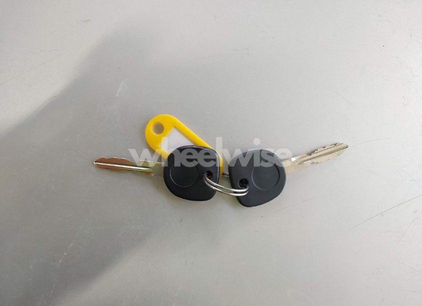 Photo 11 of 2004 Chevrolet Silverado 2500HD LT (VIN 1GCHK23294F227695)