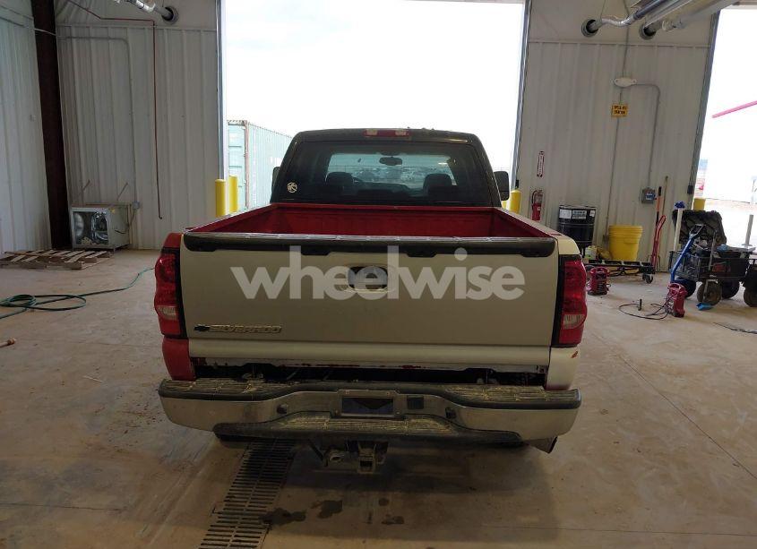 Photo 17 of 2004 Chevrolet Silverado 2500HD LT (VIN 1GCHK23294F227695)