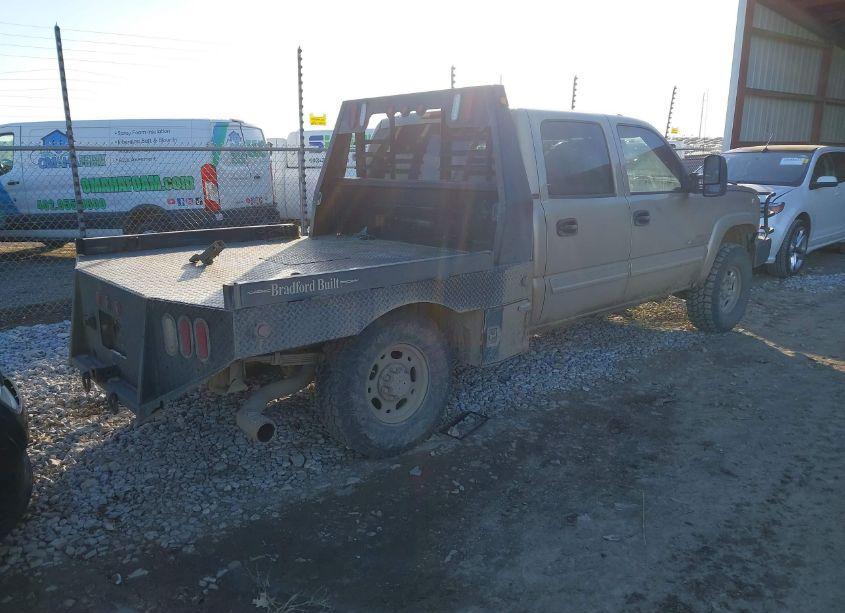 Photo 4 of 2005 Chevrolet Silverado 2500HD LT (VIN 1GCHK23295F893778)