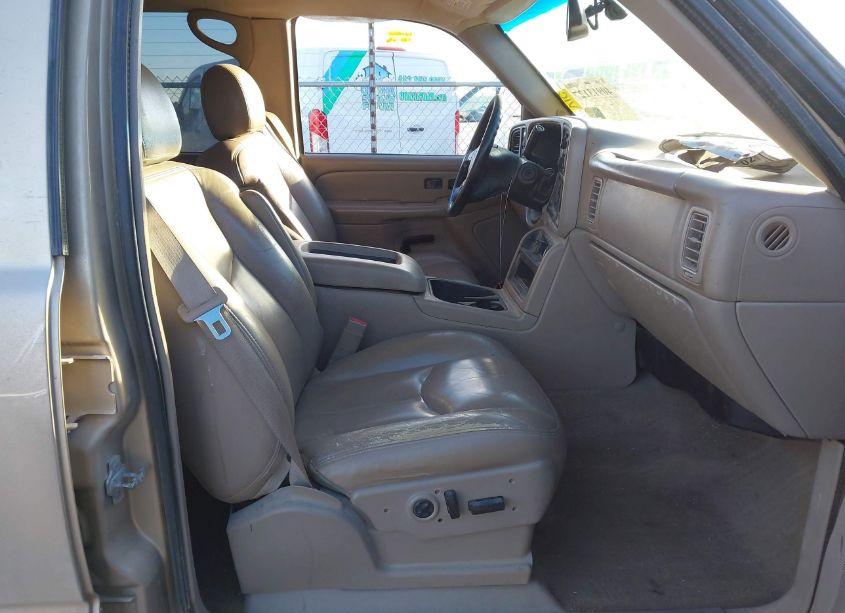 Photo 5 of 2005 Chevrolet Silverado 2500HD LT (VIN 1GCHK23295F893778)