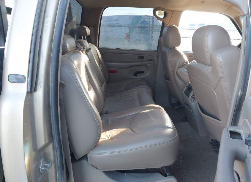 Photo 8 of 2005 Chevrolet Silverado 2500HD LT (VIN 1GCHK23295F893778)