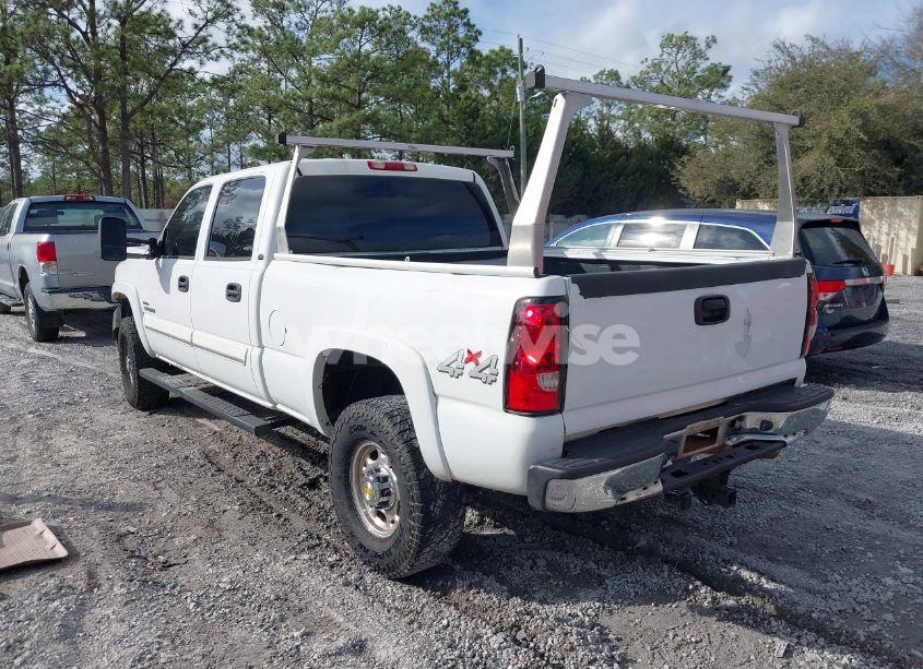 Photo 3 of 2005 Chevrolet Silverado 2500HD LT (VIN 1GCHK23295F952151)