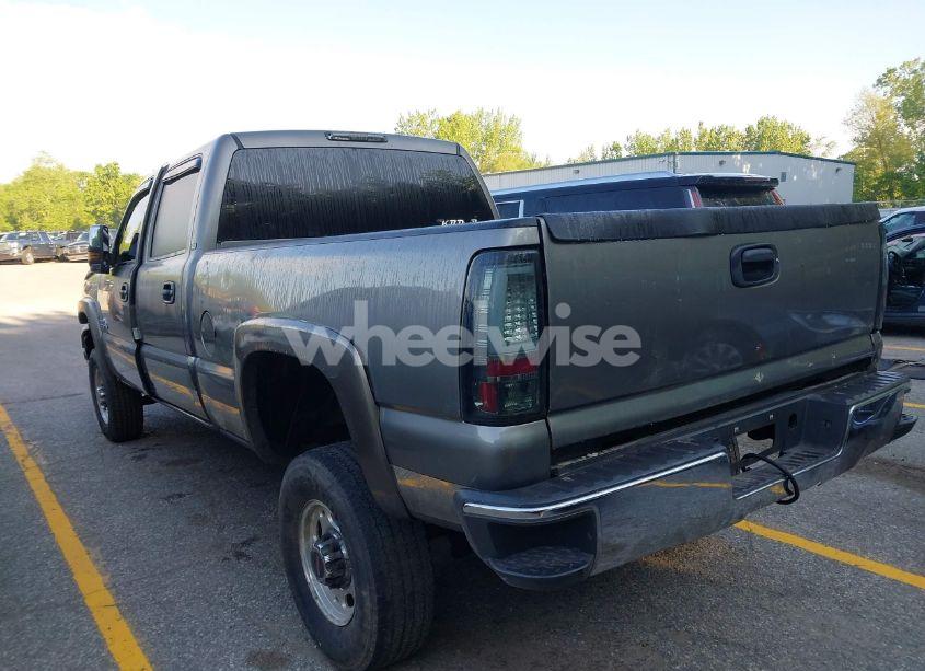 Photo 3 of 2006 Chevrolet Silverado 2500HD LT1 (VIN 1GCHK23296F100562)