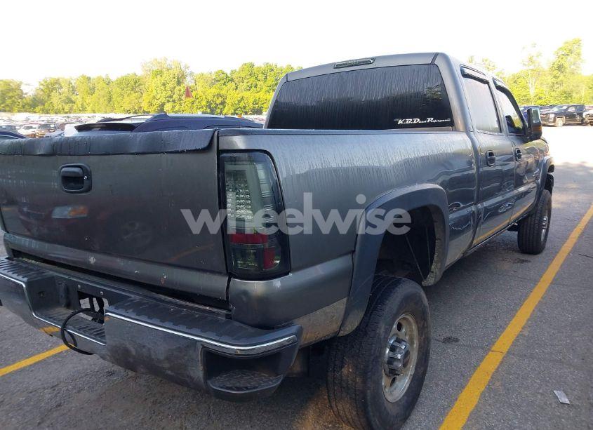 Photo 4 of 2006 Chevrolet Silverado 2500HD LT1 (VIN 1GCHK23296F100562)