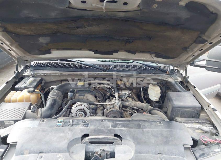 Photo 10 of 2004 Chevrolet Silverado 2500HD LS (VIN 1GCHK232X4F177583)