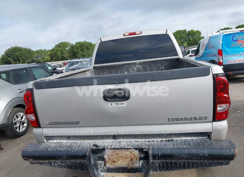 Photo 16 of 2004 Chevrolet Silverado 2500HD LS (VIN 1GCHK232X4F177583)