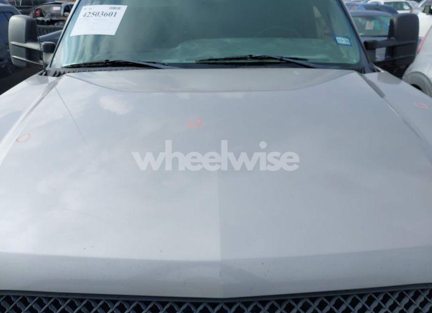 Photo 6 of 2004 Chevrolet Silverado 2500HD LS (VIN 1GCHK232X4F177583)