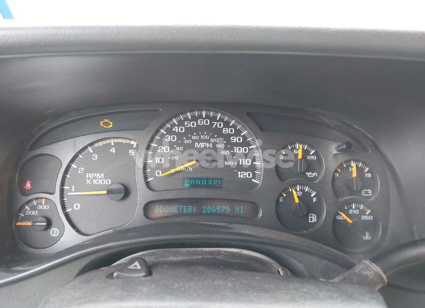 Photo 7 of 2004 Chevrolet Silverado 2500HD LS (VIN 1GCHK232X4F177583)