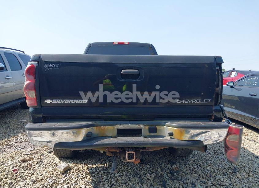 Photo 16 of 2005 Chevrolet Silverado 2500HD LS (VIN 1GCHK232X5F966561)