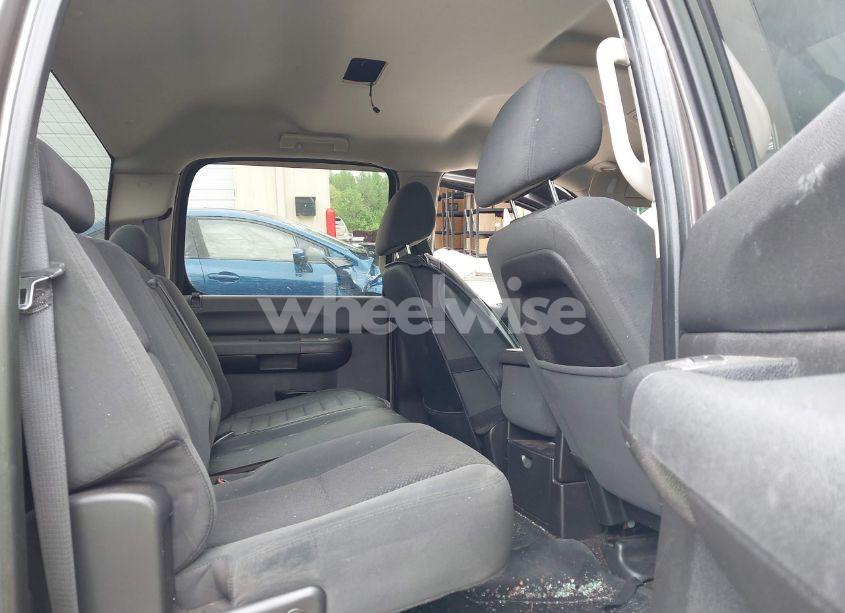 Photo 8 of 2007 Chevrolet Silverado 2500HD LT1 (VIN 1GCHK23617F560237)