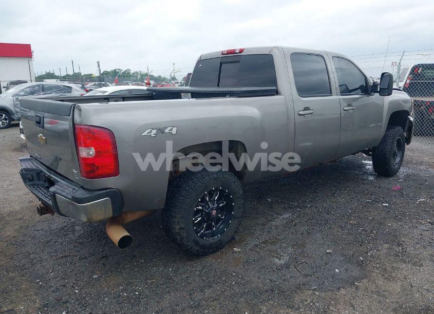 Photo 4 of 2007 Chevrolet Silverado 2500HD LTZ (VIN 1GCHK23637F519933)