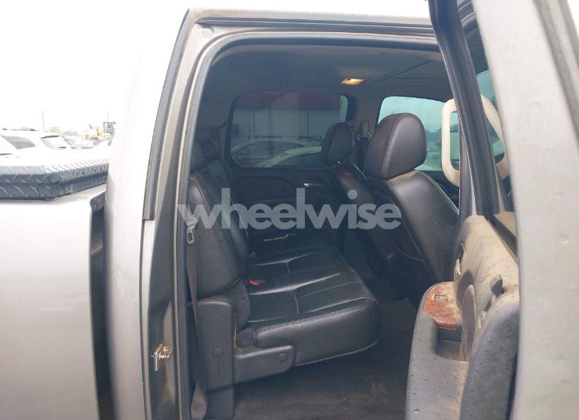 Photo 8 of 2007 Chevrolet Silverado 2500HD LTZ (VIN 1GCHK23637F519933)