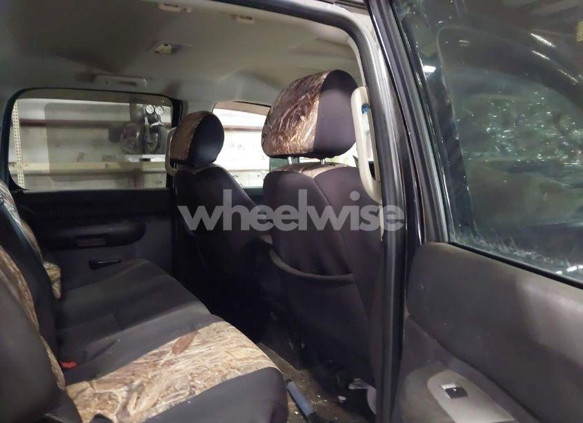 Photo 8 of 2007 Chevrolet Silverado 2500HD LT1 (VIN 1GCHK23637F565133)