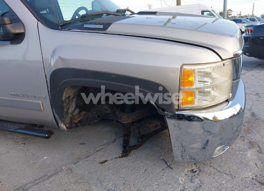 Photo 6 of 2007 Chevrolet Silverado 2500HD LTZ (VIN 1GCHK23647F504650)