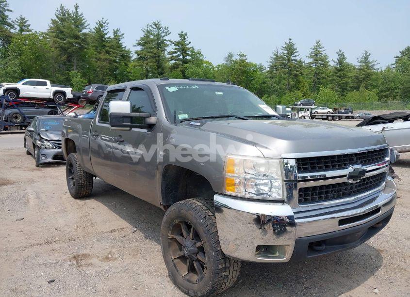 2008 Chevrolet Silverado 2500HD LT2 (VIN 1GCHK23658F166709) main photo