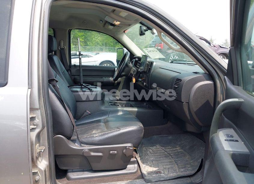 Photo 5 of 2008 Chevrolet Silverado 2500HD LT2 (VIN 1GCHK23658F166709)