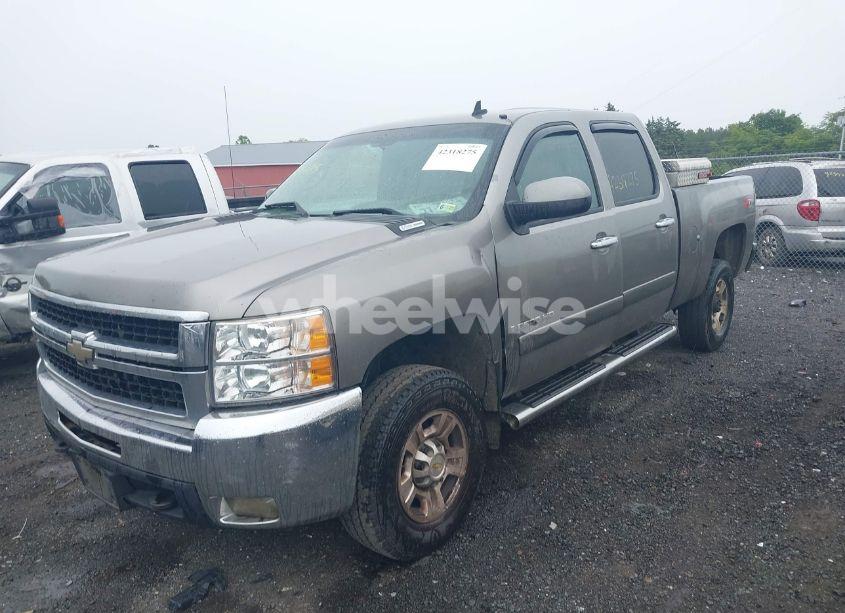 Photo 2 of 2008 Chevrolet Silverado 2500HD LT2 (VIN 1GCHK23658F226875)