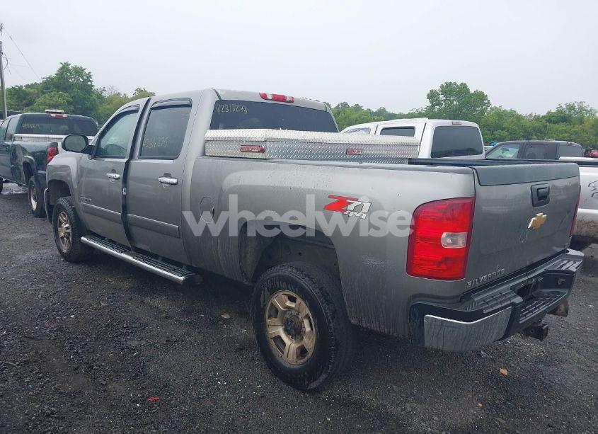 Photo 3 of 2008 Chevrolet Silverado 2500HD LT2 (VIN 1GCHK23658F226875)