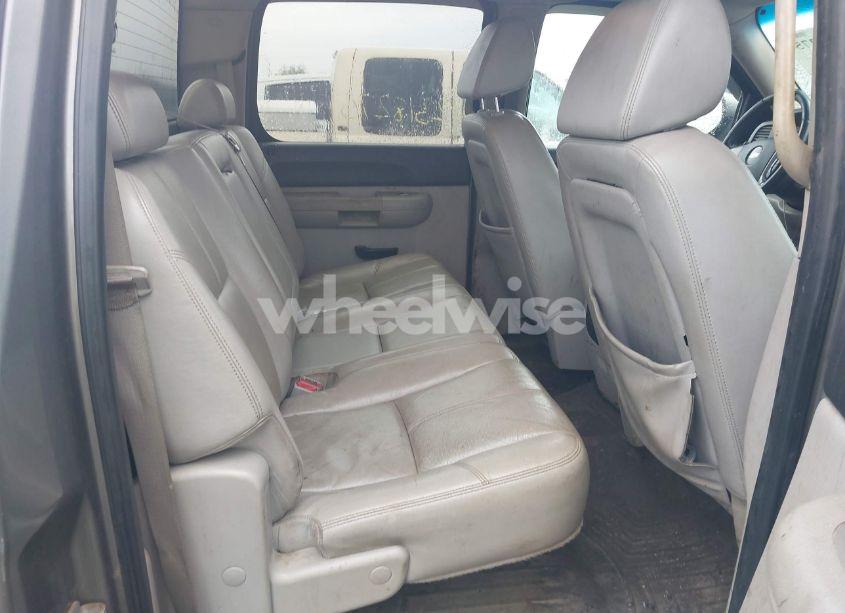 Photo 8 of 2008 Chevrolet Silverado 2500HD LT2 (VIN 1GCHK23658F226875)