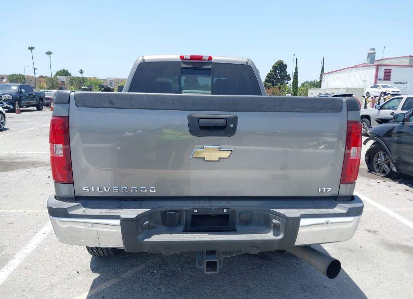 Photo 16 of 2007 Chevrolet Silverado 2500HD LTZ (VIN 1GCHK23677F565197)