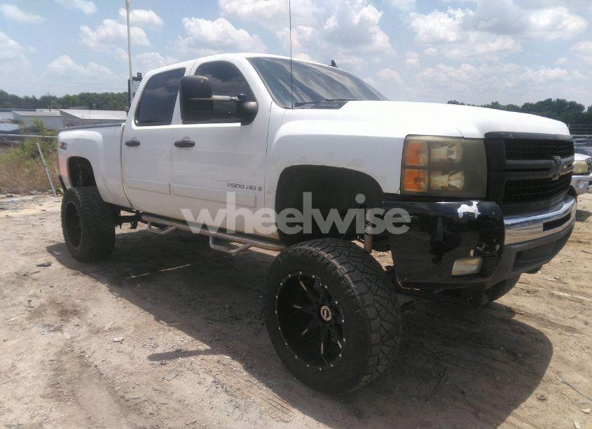 2008 Chevrolet Silverado 2500HD LT1 (VIN 1GCHK23678F100579) main photo