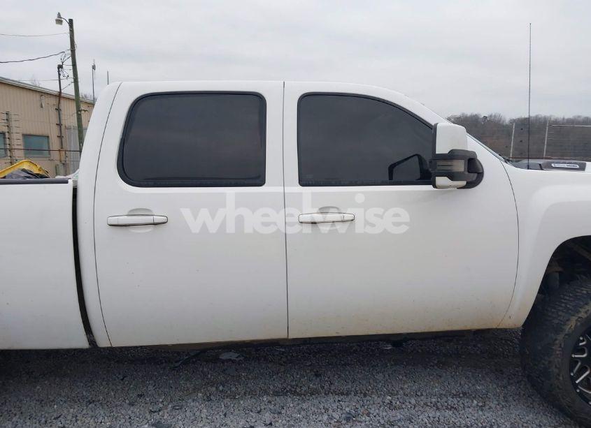 Photo 13 of 2007 Chevrolet Silverado 2500HD LTZ (VIN 1GCHK23697F548496)