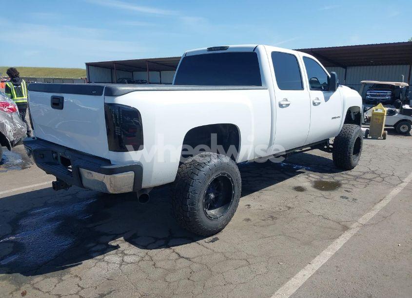 Photo 4 of 2008 Chevrolet Silverado 2500HD LTZ (VIN 1GCHK23698F137536)