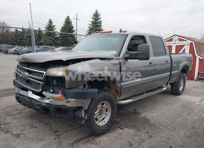 Photo 2 of 2006 Chevrolet Silverado 2500HD LT3 (VIN 1GCHK23D16F145531)