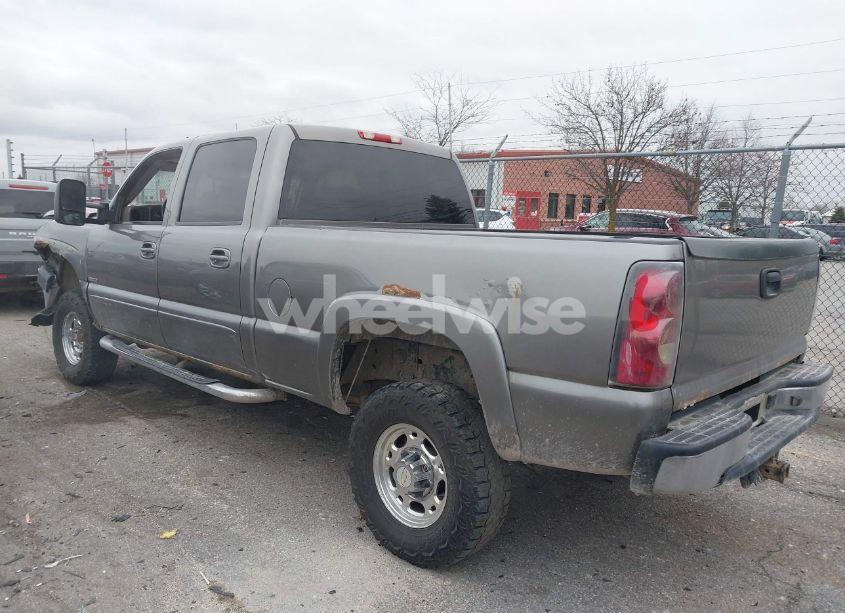 Photo 3 of 2006 Chevrolet Silverado 2500HD LT3 (VIN 1GCHK23D16F145531)