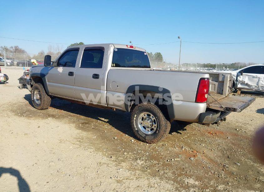 Photo 3 of 2006 Chevrolet Silverado 2500HD WORK TRUCK (VIN 1GCHK23D26F251258)