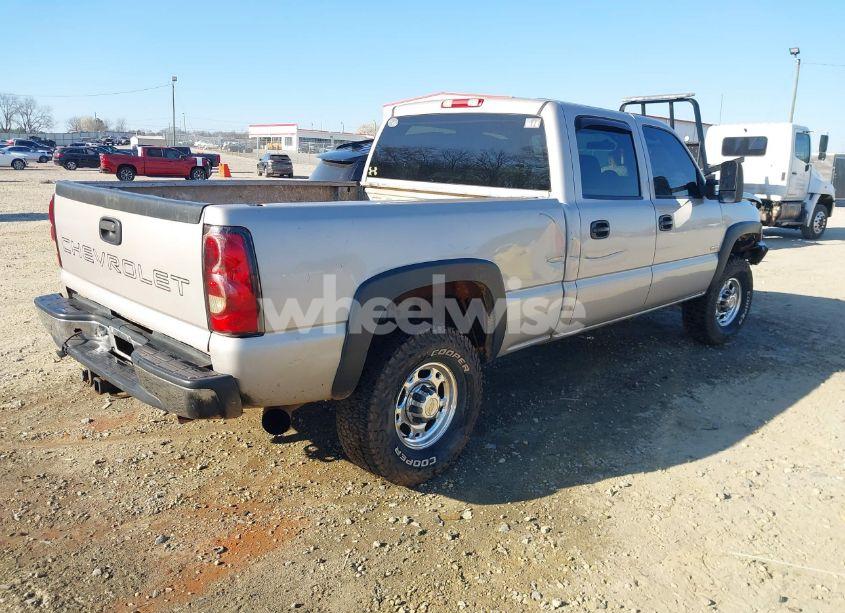 Photo 4 of 2006 Chevrolet Silverado 2500HD WORK TRUCK (VIN 1GCHK23D26F251258)
