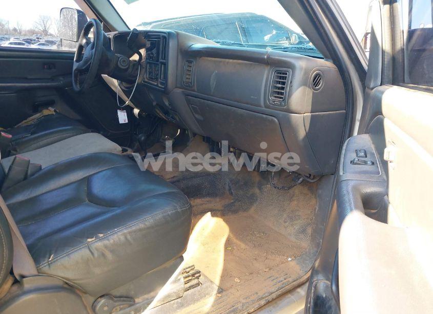 Photo 5 of 2006 Chevrolet Silverado 2500HD WORK TRUCK (VIN 1GCHK23D26F251258)