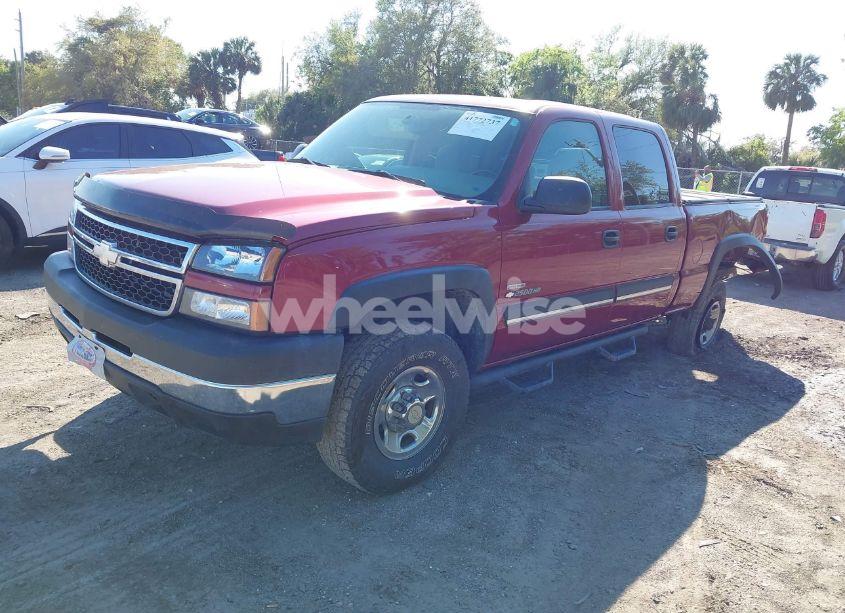 Photo 2 of 2006 Chevrolet Silverado 2500HD LT1 (VIN 1GCHK23D36F171466)