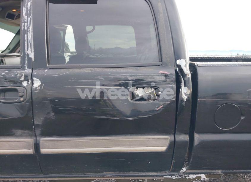 Photo 18 of 2006 Chevrolet Silverado 2500HD LT3 (VIN 1GCHK23D46F186400)