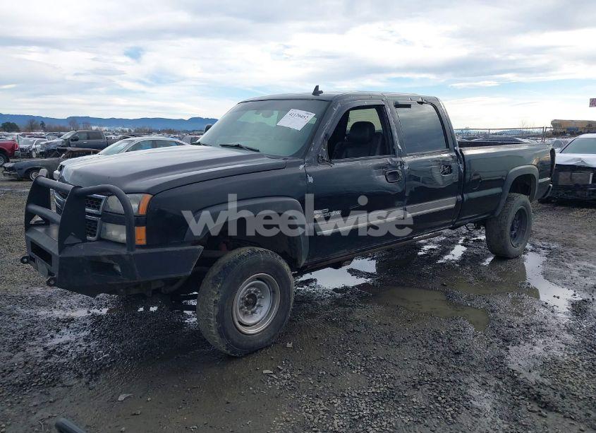 Photo 2 of 2006 Chevrolet Silverado 2500HD LT3 (VIN 1GCHK23D46F186400)