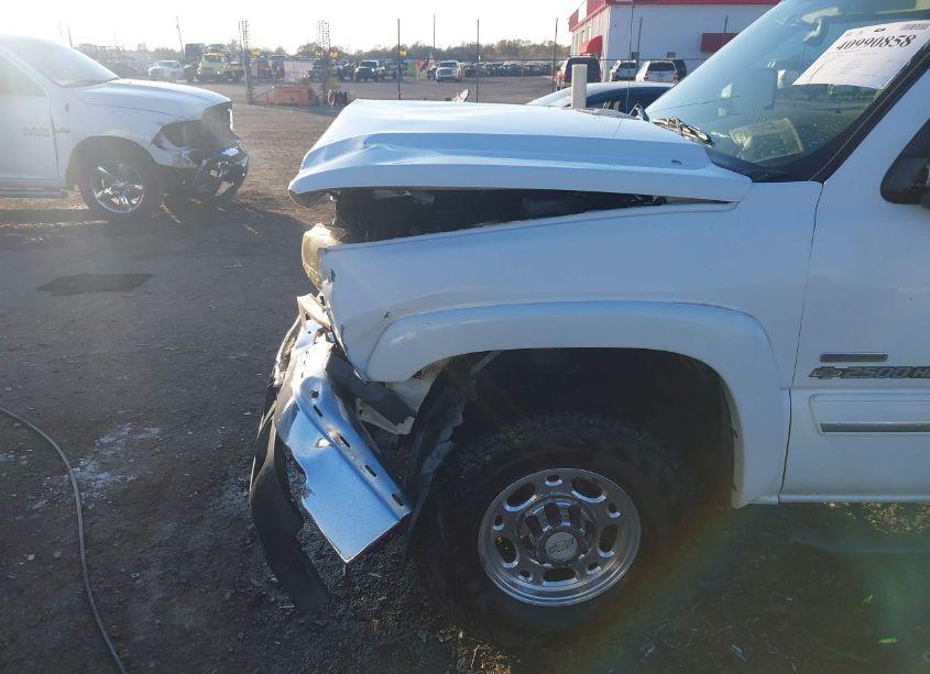 Photo 18 of 2007 Chevrolet Silverado 2500HD CLASSIC LT2 (VIN 1GCHK23D47F141541)