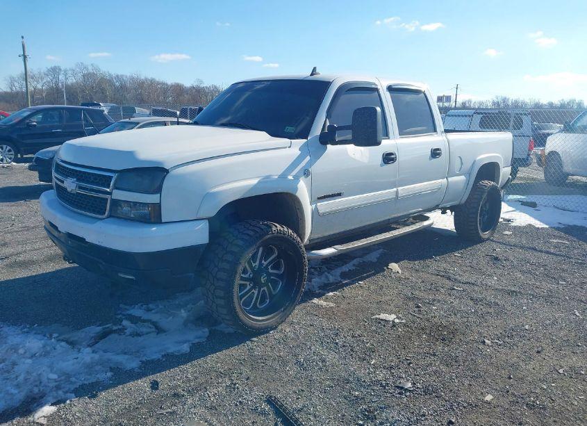 Photo 2 of 2007 Chevrolet Silverado 2500HD CLASSIC LT3 (VIN 1GCHK23D47F179349)