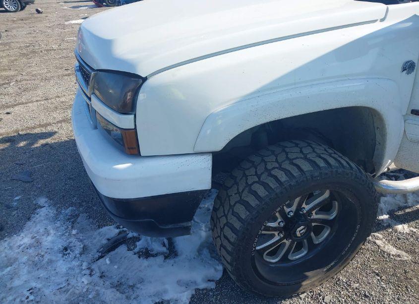 Photo 6 of 2007 Chevrolet Silverado 2500HD CLASSIC LT3 (VIN 1GCHK23D47F179349)