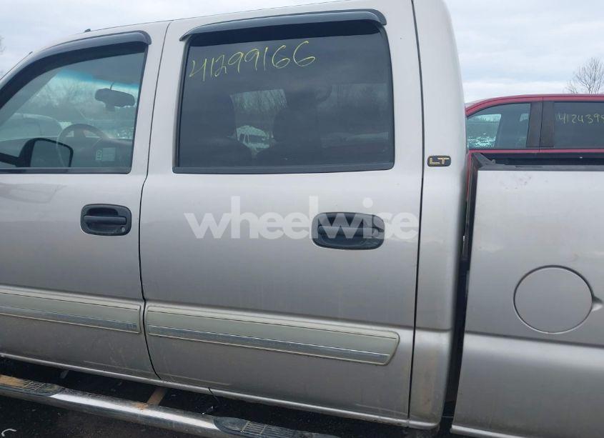 Photo 14 of 2006 Chevrolet Silverado 2500HD LT3 (VIN 1GCHK23D56F159755)