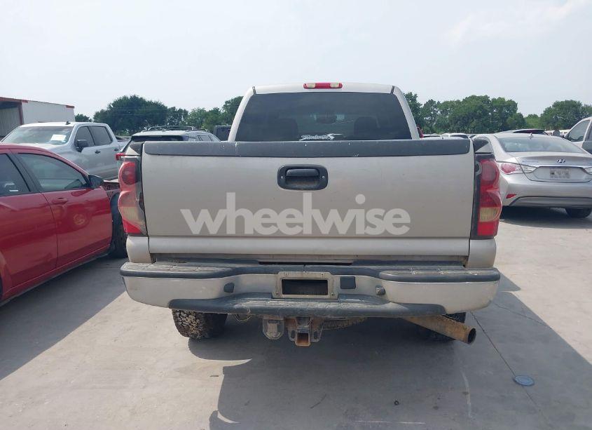 Photo 16 of 2006 Chevrolet Silverado 2500HD LT2 (VIN 1GCHK23D56F172506)