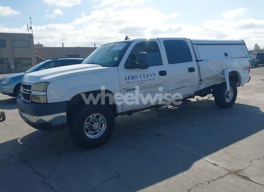 Photo 2 of 2006 Chevrolet Silverado 2500HD LT3 (VIN 1GCHK23D66F147100)